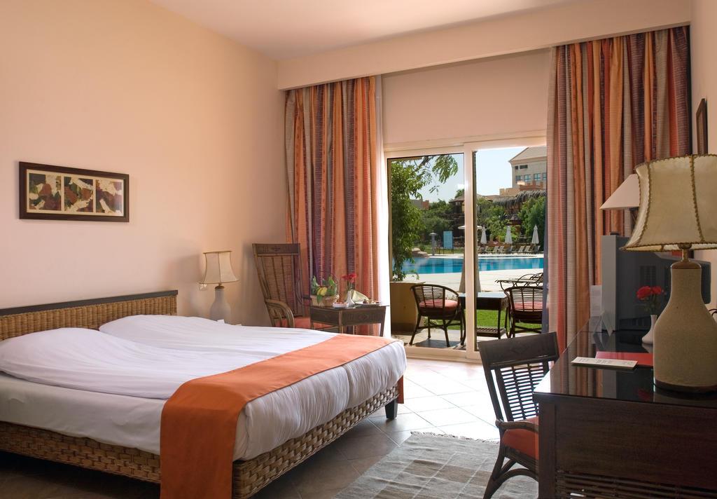 Swiss Inn Plaza Hotel 6th of October City Εξωτερικό φωτογραφία