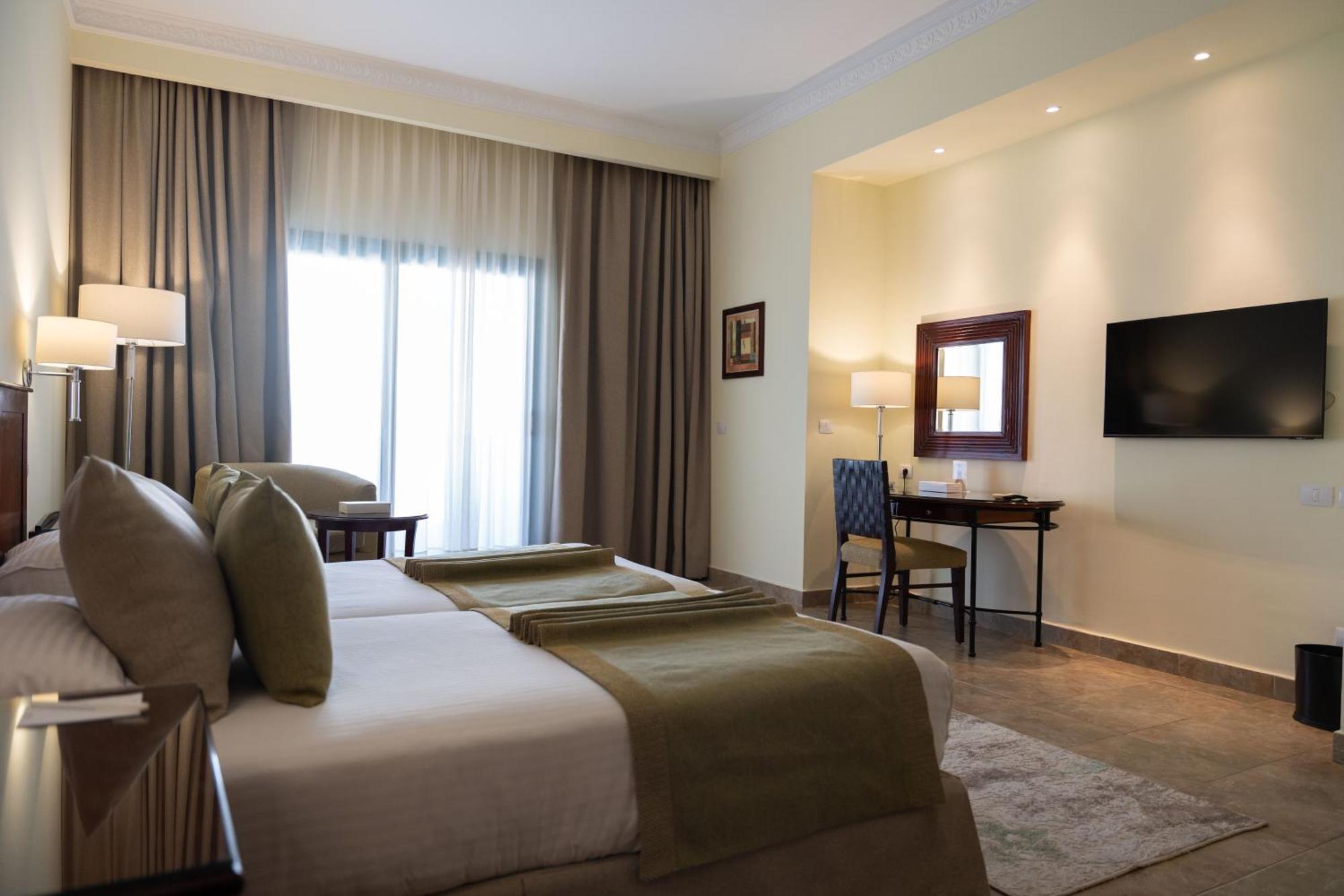 Swiss Inn Plaza Hotel 6th of October City Εξωτερικό φωτογραφία
