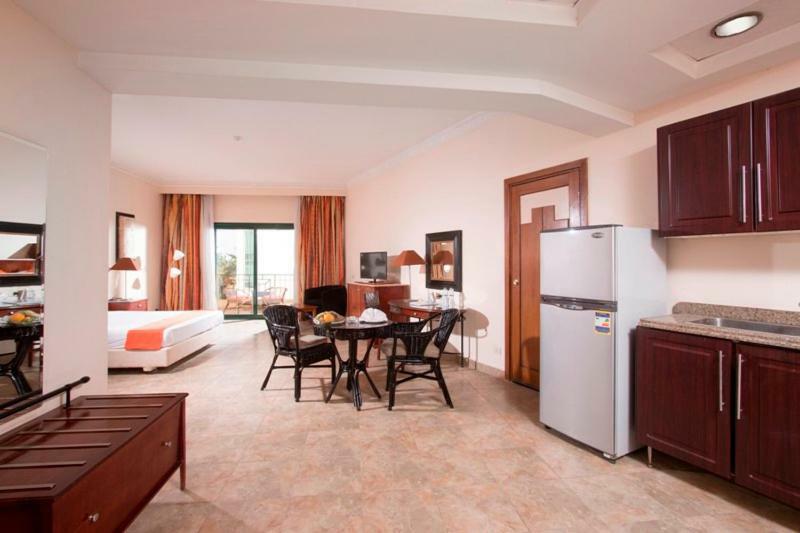 Swiss Inn Plaza Hotel 6th of October City Εξωτερικό φωτογραφία